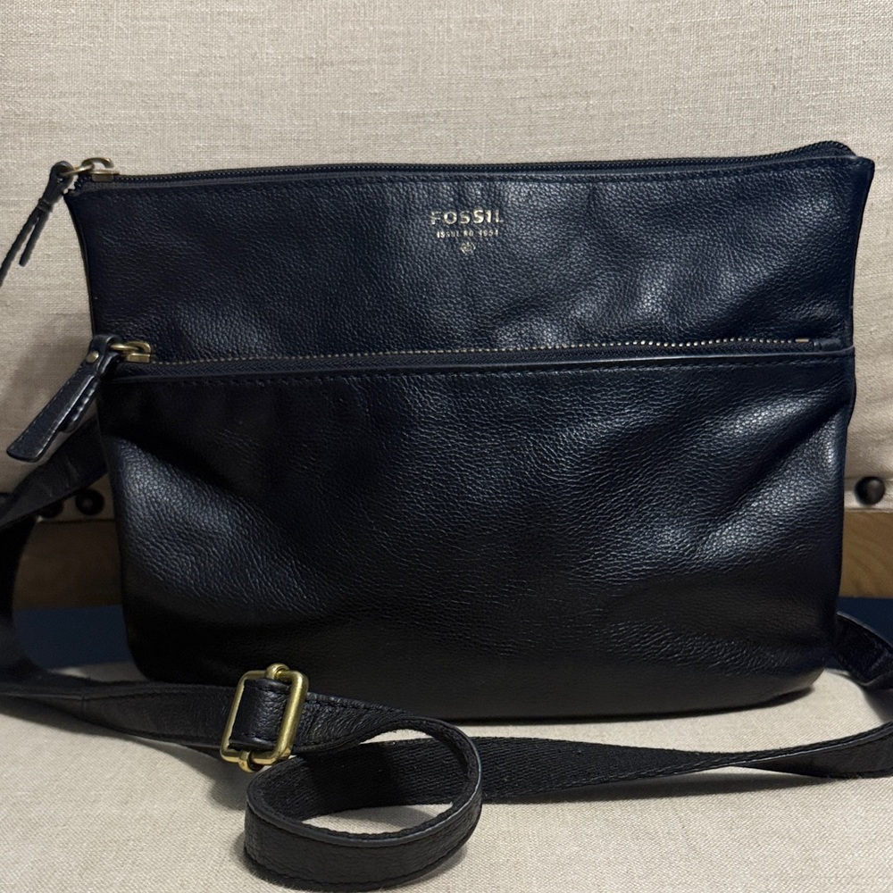 Fossil Black Leather Shoulder Bag